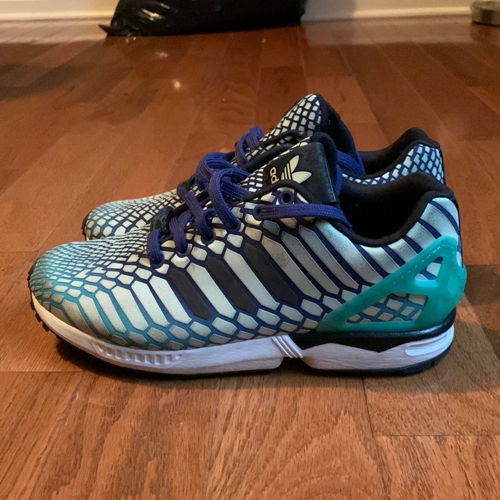 Youth Glow in the Dark Adidas ZX Flux